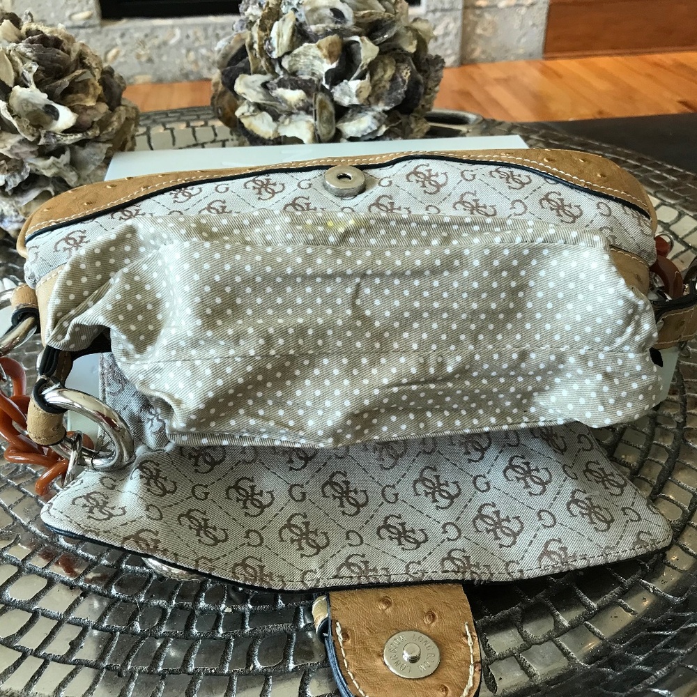 Y2K 🔥VINTAGE “IT GIRL” BIG G MINI BAGUETTE BAG WITH CHUNKY CHARMS - Picture 5 of 16